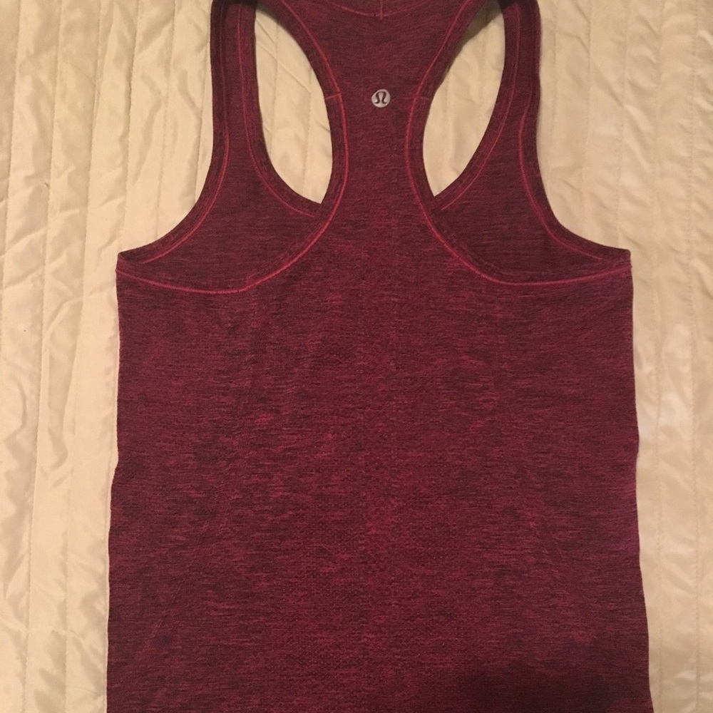 Lululemon tank size 4 🍋